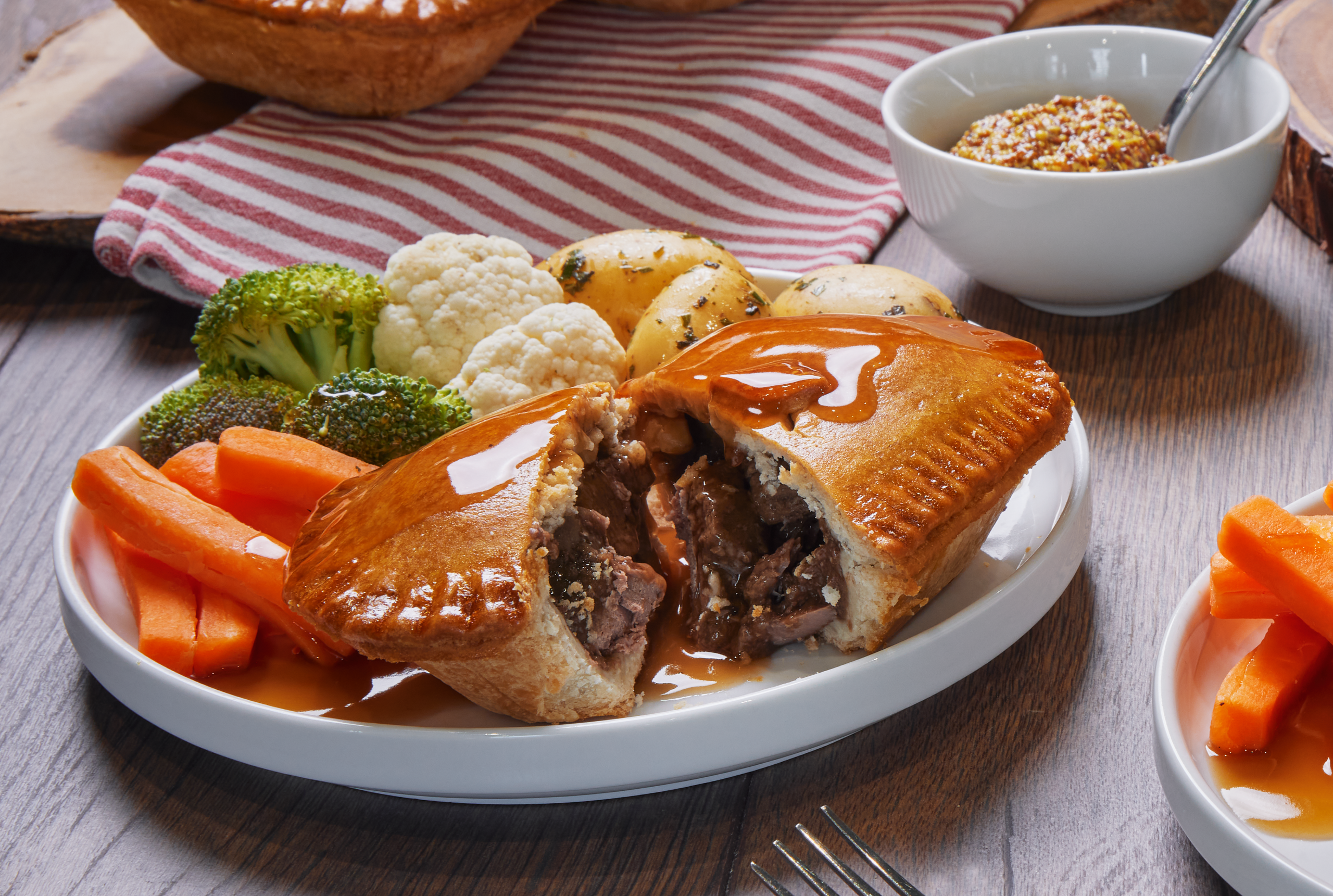Six Classic Steak & Kidney Pie
