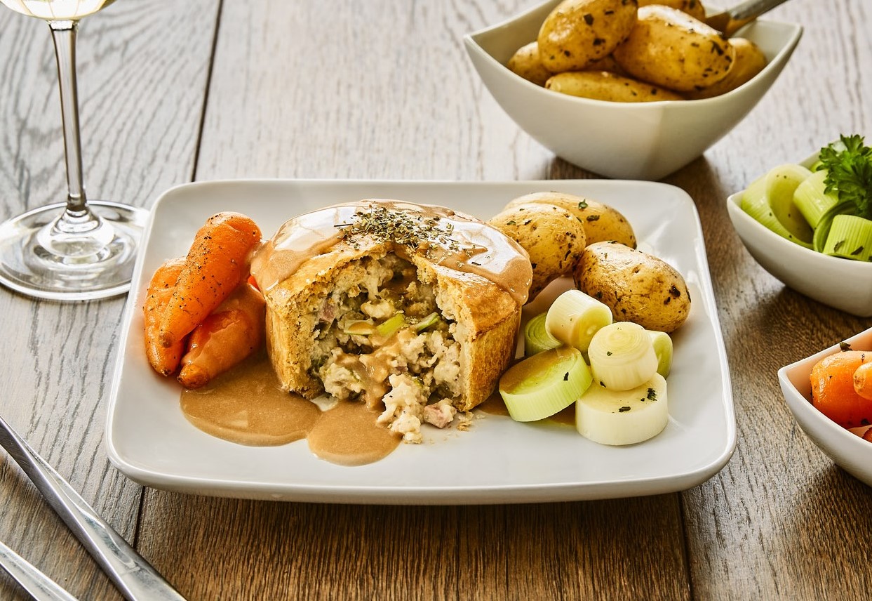 New 6 Piece Artisan Chicken & Turkey Pies Collection. - Image 2